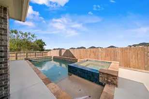 11719 Eagle Ridge Dr, Mont Belvieu, TX 77535 - Photo 1