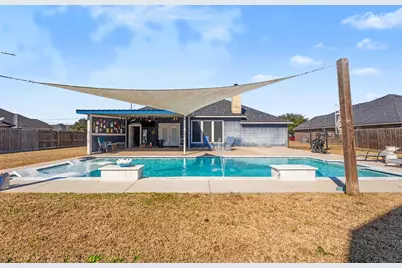 210 Milo Street, Dayton, TX 77535 - Photo 2