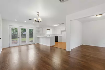 5206 Carew Street, Houston, TX 77096 - Photo 4