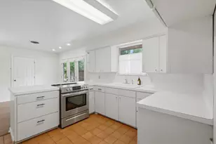 5206 Carew St, Houston, TX 77096 - Photo 6