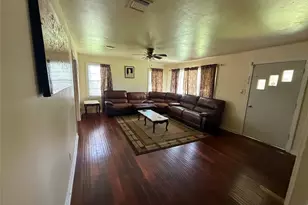 1800 Carlisle St, Rosenberg, TX 77471 - Photo 4