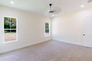 10176 County Rd 302, Plantersville, TX 77363 - Photo 18