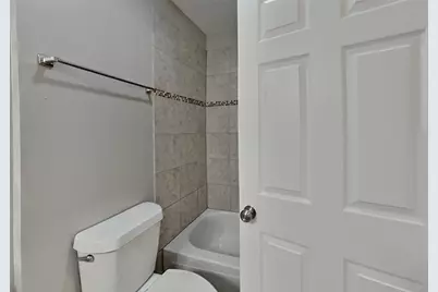 80 Laughing Brook Court, The Woodlands, TX 77380 - Photo 20