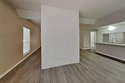 80 Laughing Brook Court, The Woodlands, TX 77380 - Photo 10