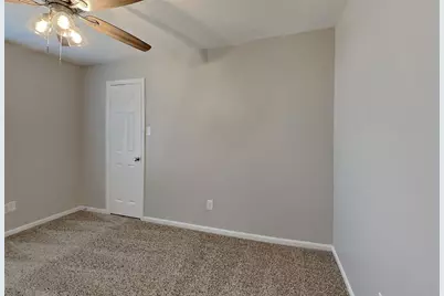 80 Laughing Brook Court, The Woodlands, TX 77380 - Photo 18