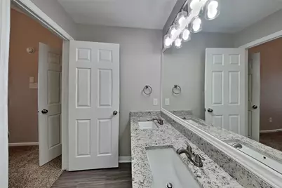 80 Laughing Brook Court, The Woodlands, TX 77380 - Photo 14