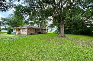 213 E Rhodes Ave, Lufkin, TX 75901 - Photo 18