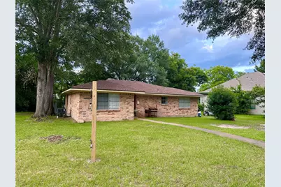 213 E Rhodes Avenue, Lufkin, TX 75901 - Photo 2