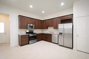 9415 Savannah Holly Dr, Houston, TX 77075 - Photo 16