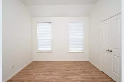 9415 Savannah Holly Drive, Houston, TX 77075 - Photo 22