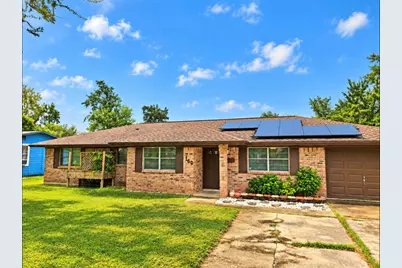 1169 E Kyle Road, Clute, TX 77531 - Photo 1