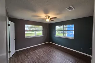 1169 E Kyle Rd, Clute, TX 77531 - Photo 18