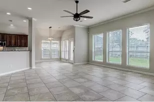 13301 Ravenlake Dr, Pearland, TX 77584 - Photo 16