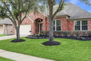 13301 Ravenlake Dr, Pearland, TX 77584 - Photo 4