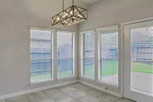 13301 Ravenlake Dr, Pearland, TX 77584 - Photo 14