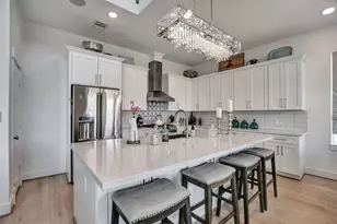 25 Cmdr. Runco Ln, Taylor Lake Village, TX 77586 - Photo 16