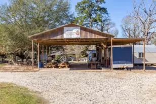 688 Co Rd 2097, Liberty, TX 77575 - Photo 32