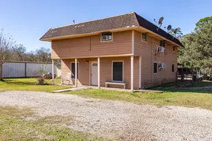 688 Co Rd 2097, Liberty, TX 77575 - Photo 4