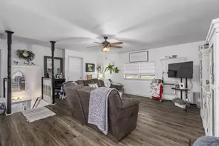 688 Co Rd 2097, Liberty, TX 77575 - Photo 10