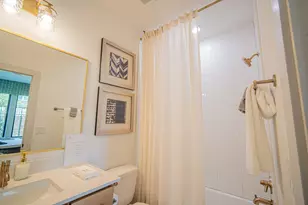 1715 Bologna Ln, Houston, TX 77055 - Photo 16