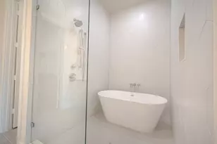 1715 Bologna Ln, Houston, TX 77055 - Photo 46