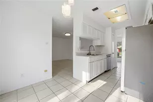 12203 Cape Hyannis Dr, Houston, TX 77048 - Photo 10