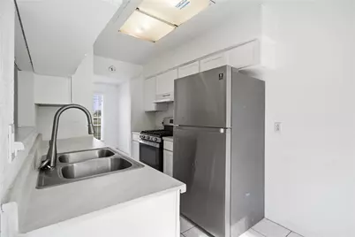 12203 Cape Hyannis Drive, Houston, TX 77048 - Photo 8