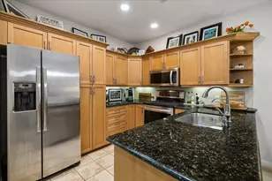 11711 Memorial Dr, Houston, TX 77024 - Photo 6