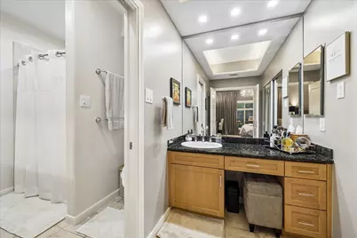 11711 Memorial Drive #258, Houston, TX 77024 - Photo 10