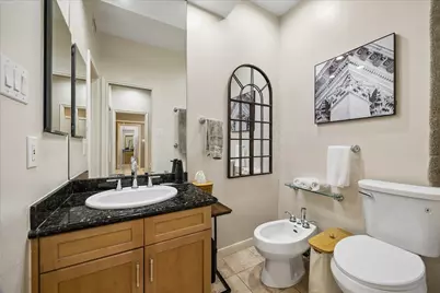 11711 Memorial Drive #258, Houston, TX 77024 - Photo 12