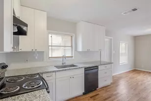 8248 Hartford St, Houston, TX 77017 - Photo 2