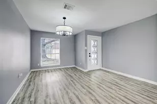 9907 Greencreek Dr, Houston, TX 77070 - Photo 6