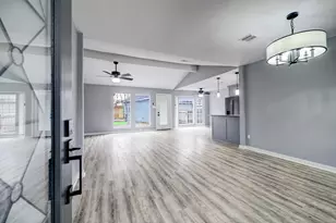 9907 Greencreek Dr, Houston, TX 77070 - Photo 4