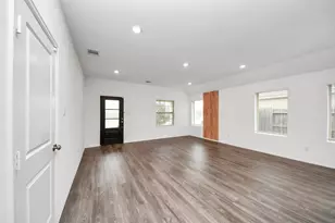 14230 Elrington Holw Trl, Fresno, TX 77583 - Photo 10