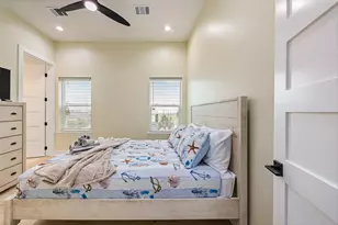 11207 Schwartz Dr, Galveston, TX 77554 - Photo 28