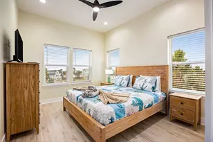 11207 Schwartz Dr, Galveston, TX 77554 - Photo 22