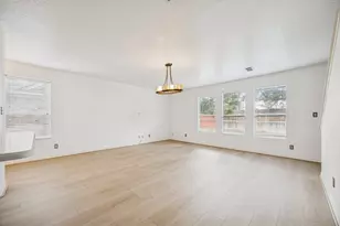 18318 Alemarble Oak St, Cypress, TX 77429 - Photo 4