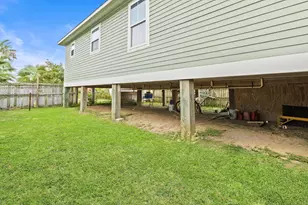 4214 Winnie St, Galveston, TX 77550 - Photo 26