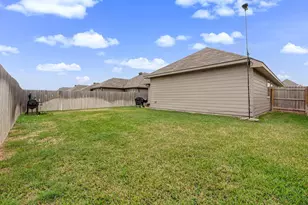 1946 Chief St, Bryan, TX 77807 - Photo 30