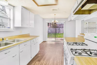 15707 Baytree Drive, Houston, TX 77070 - Photo 6