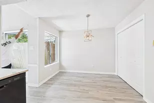 3243 S Greenpark Dr, Houston, TX 77082 - Photo 12