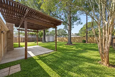 8031 Zimmermann Drive, Houston, TX 77088 - Photo 4
