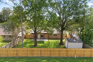 8031 Zimmermann Dr, Houston, TX 77088 - Photo 32