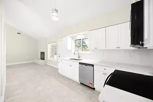 8031 Zimmermann Dr, Houston, TX 77088 - Photo 20