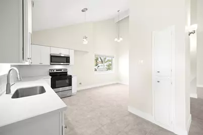8031 Zimmermann Drive, Houston, TX 77088 - Photo 18