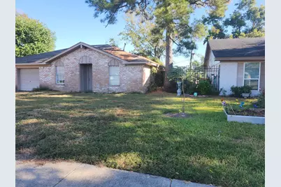 815 Centerwood Drive, Houston, TX 77013 - Photo 2