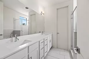 9611 Marlive Ln, Houston, TX 77025 - Photo 24