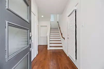 9611 Marlive Lane #D, Houston, TX 77025 - Photo 4