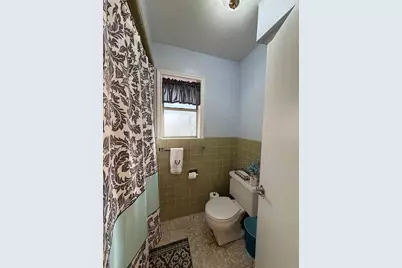 8211 Braes Meadow Drive, Houston, TX 77071 - Photo 22