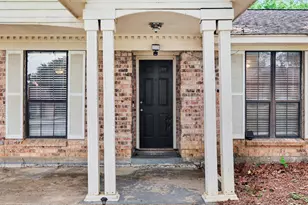 10482 Twin Circles Dr, Montgomery, TX 77356 - Photo 2